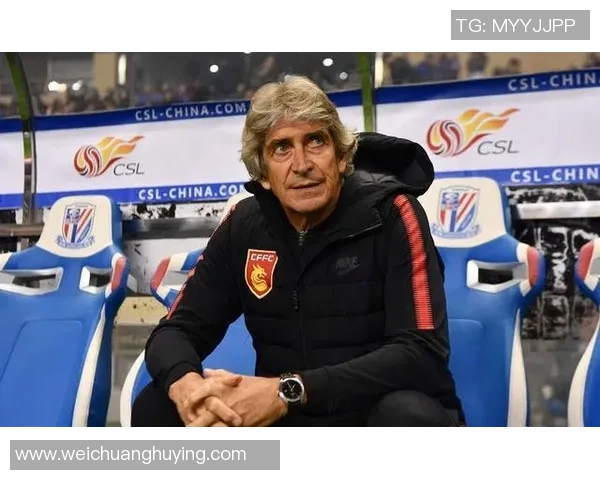 足球明星阿兰亲笔签名珍藏品揭晓引发球迷热议与追捧